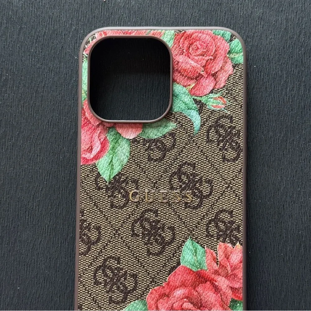 NWOT Guess Floral Roses Iphone 15 Pro Max Case